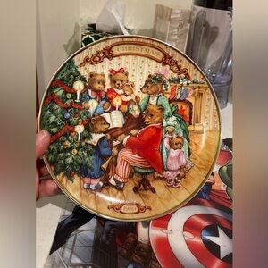 Avon together For christmas plate 1989